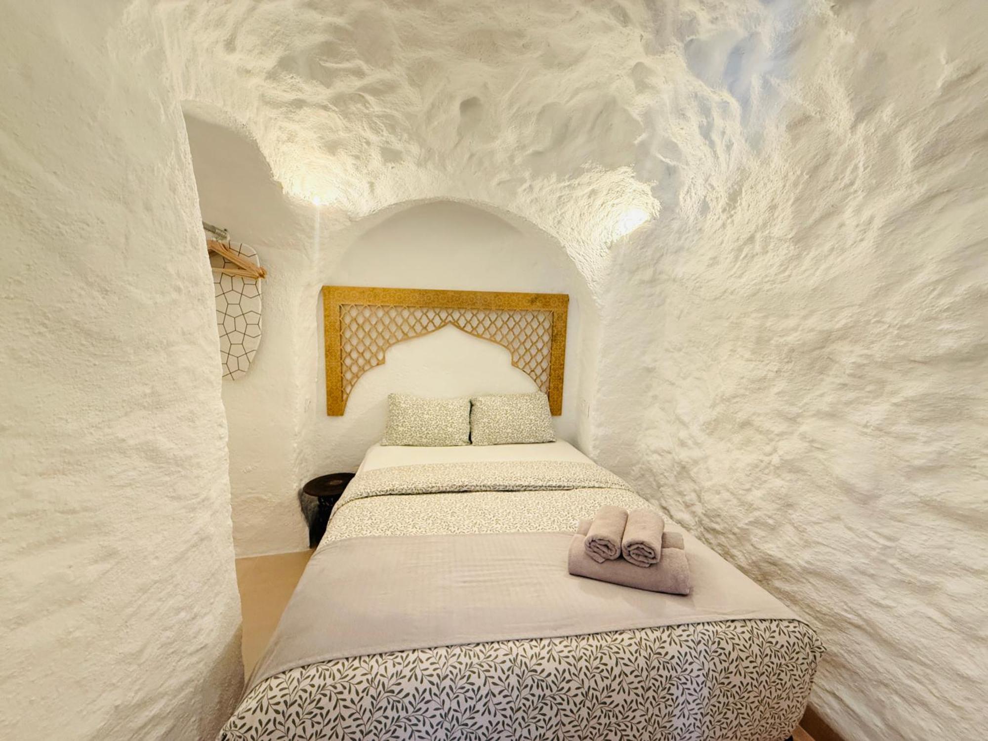 Cueva La Bonica - Hostatel Apartman Granada Kültér fotó